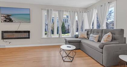 Spacious 4BR Home in Oak Park