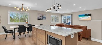 Stay Awhile! Spacious Home w/ All You Need