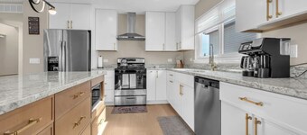 Stay Awhile! Spacious Home w/ All You Need