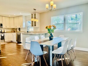 Dining - Luxury 4BR Home w/ Pool Table &Beautiful Kitchen (Elmhurst)