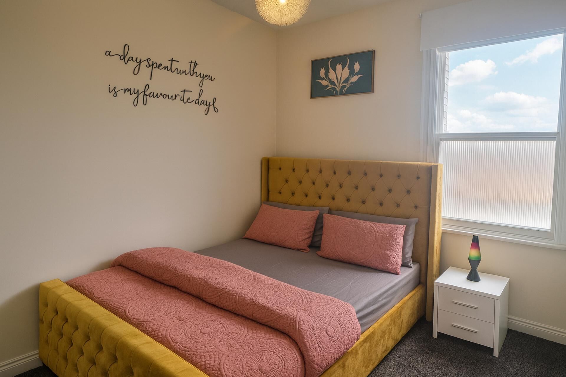 2 bedrooms, iron/ironing board, WiFi (free), bed sheets