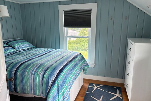 4 bedrooms, WiFi, bed sheets