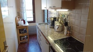 Private kitchen - 4PA40 - Apartment with pool and parking (COLLIOURE)