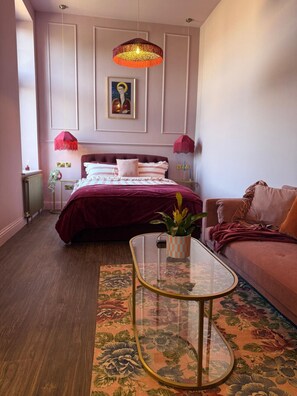 1 bedroom, iron/ironing board, free WiFi, bed sheets