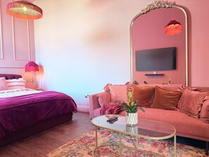 1 bedroom, iron/ironing board, free WiFi, bed sheets