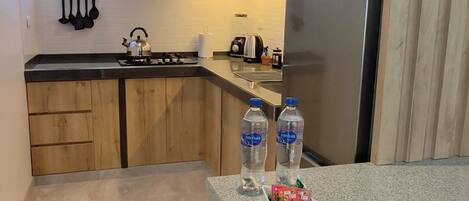 Fridge, microwave, coffee/tea maker, electric kettle