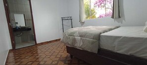 3 bedrooms, WiFi, bed sheets