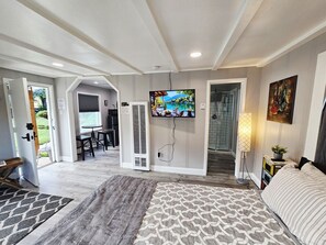 Desk, iron/ironing board, free WiFi, bed sheets - NEW! Remodeled Cozy Rustic-Luxury w/ Kitchen (Glenwood Springs)