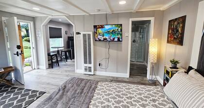 NEW! Remodeled Cozy Rustic-Luxury w/ Kitchen