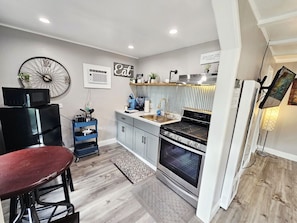Microwave, oven, stovetop, coffee/tea maker