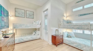 5 bedrooms, desk, iron/ironing board, free WiFi
