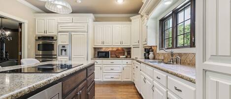 Microwave, oven, stovetop, dishwasher