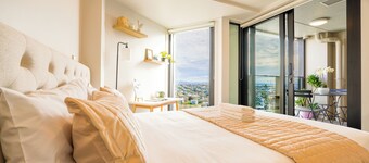 Cosy 2 Bedroom Apartment with City Conveniences