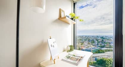 Cosy 2 Bedroom Apartment with City Conveniences