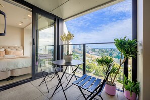 Interior - Cosy 2 Bedroom Apartment with City Conveniences (Auckland)