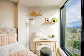 2 chambres, bureau, fer et planche à repasser, Wi-Fi gratuit