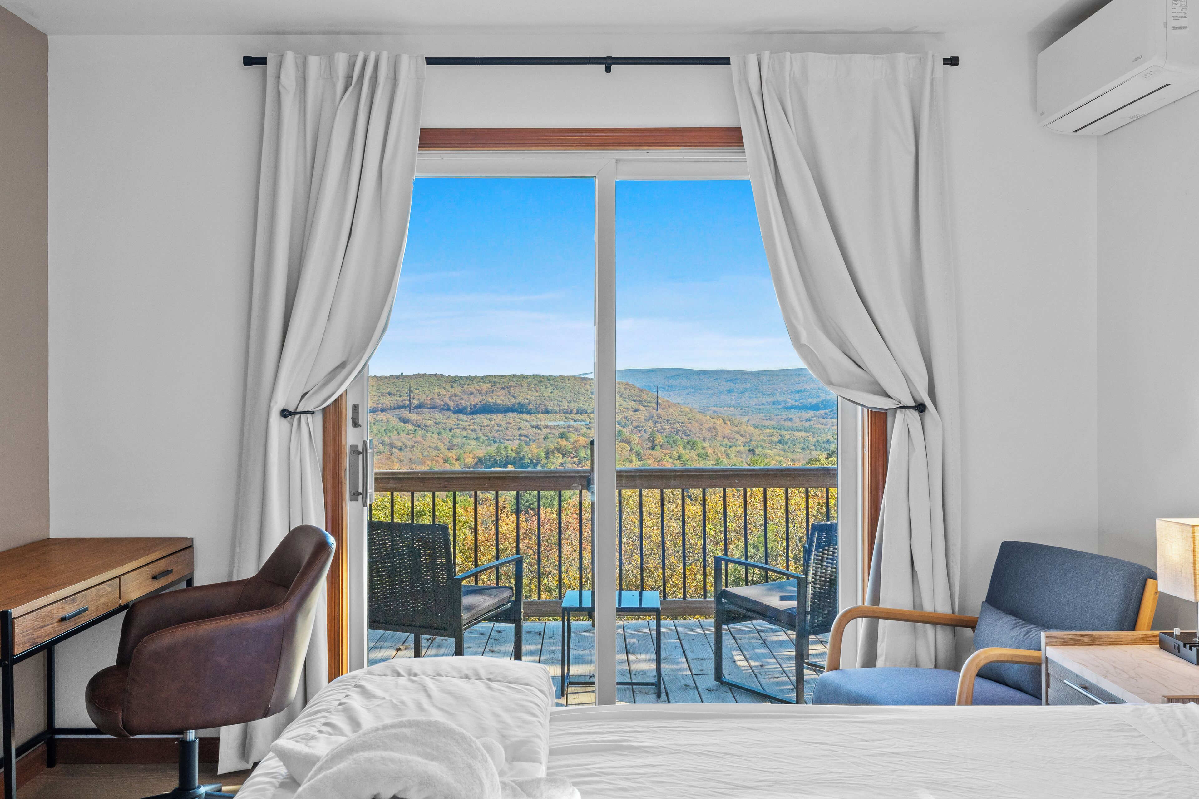 6 chambres, fer et planche à repasser, Wi-Fi, draps fournis