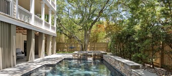 Pool, Spa, Ocean Views, One Block to Beach