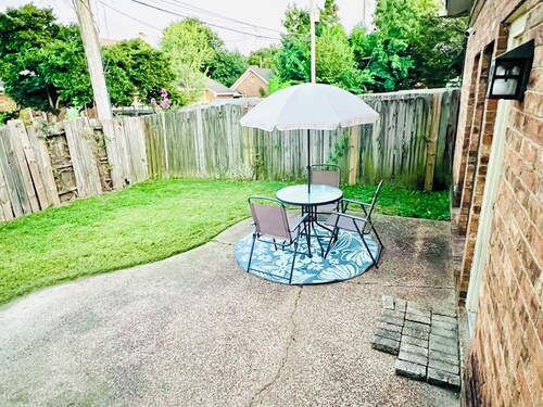 Beautiful 2-bedroom townhome with king size beds in Cordova Memphis