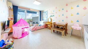 Basic Room, 1 Bedroom (Terrace Room 202) | 1 bedroom, free WiFi