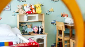 基础客房, 1 间卧室 (Terrace Room 201 – Car Kids Room) | 1 多间卧室、免费 WiFi