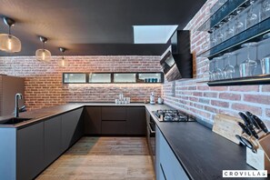 7 bedrooms