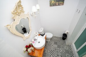 Apartment, 3 Schlafzimmer, Stadtblick | Badezimmer