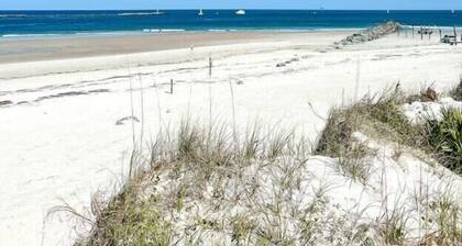 4BR Beach House Spacious Steps From Sand