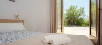 ES CLAPER - Beautiful estate with private pool and free Wi-Fi in Artà