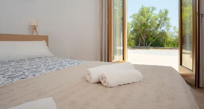ES CLAPER - Beautiful estate with private pool and free Wi-Fi in Artà