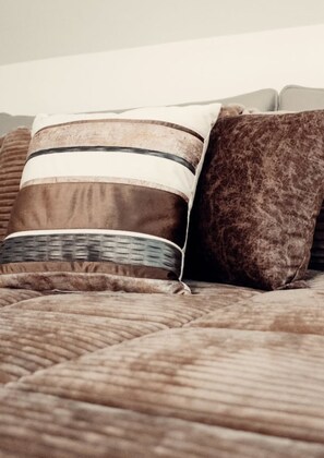 Deluxe Suite, Mountain View | Free WiFi