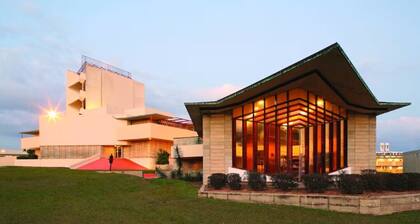 Getaway by Lakes and Florida Southern, Fully Equipped House Near Top Attractions