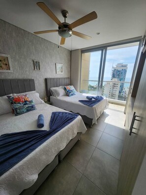 2 bedrooms, iron/ironing board, WiFi, bed sheets - Apartment with ocean view, resort amenities and just steps from the beach (Santa Marta)