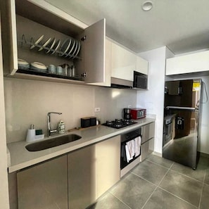 Mikrobølgeovn, ovn, kogeplade