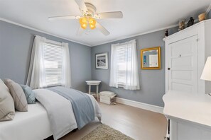 10 bedrooms, iron/ironing board, free WiFi