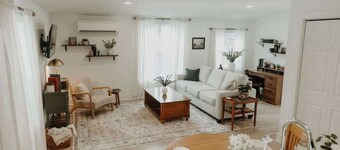 Cozy Downtown Loft - 1BR