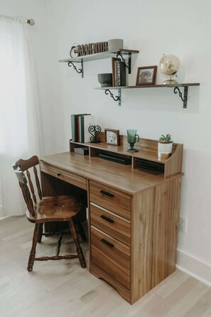 Luokittelematon kuva, 4 kautta 18, painike