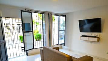 Smart TV, stereo