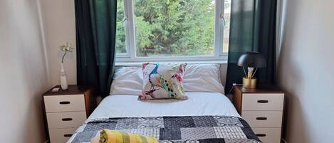 2 bedrooms, WiFi, bed sheets