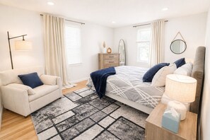 2 bedrooms, iron/ironing board, WiFi (free), bed sheets