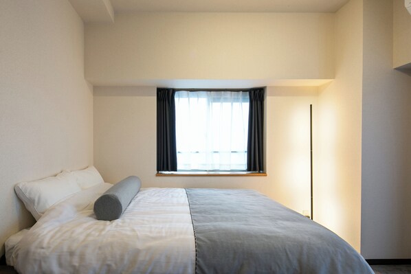 Ropa de cama de alta calidad, wifi gratis y ropa de cama