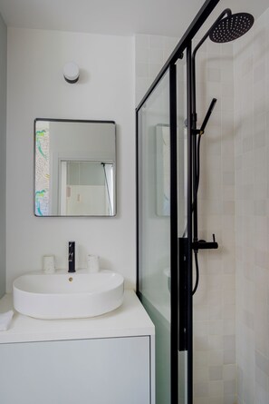 Apartamento conforto, vista para o pátio | Banheiro