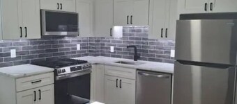 The Macro-Lux at Lower Atwells 2BR APT Ldry.DW "P"