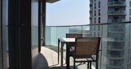 Large 3 BED with a pool