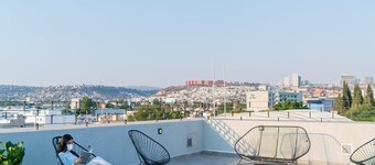 +MS +Loft Coworking +Vigilancia 24hrs +Internet y Amenities