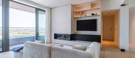 Fernseher, Kamin, Arbeitsbereiche