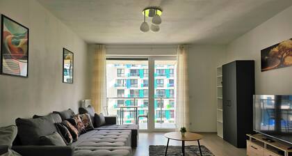 Elite Skyview Escape -Bright, Modern, Free Parking