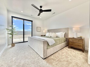 3 bedrooms, iron/ironing board, travel crib, WiFi