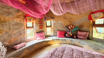 Family Room | Free WiFi
