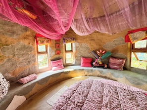 Family Room | Free WiFi - Clay House Chiang Mai By Alphatel (Ban Pong)